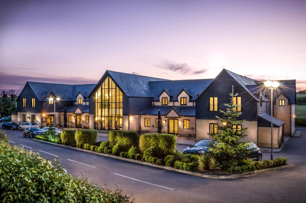 The Sharnbrook Hotel Exteriör bild